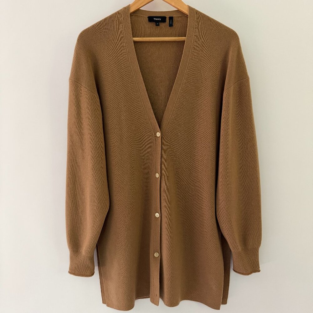 Theory Long Cardigan in 100% Cashmere V Neck Old Money Quiet Luxury